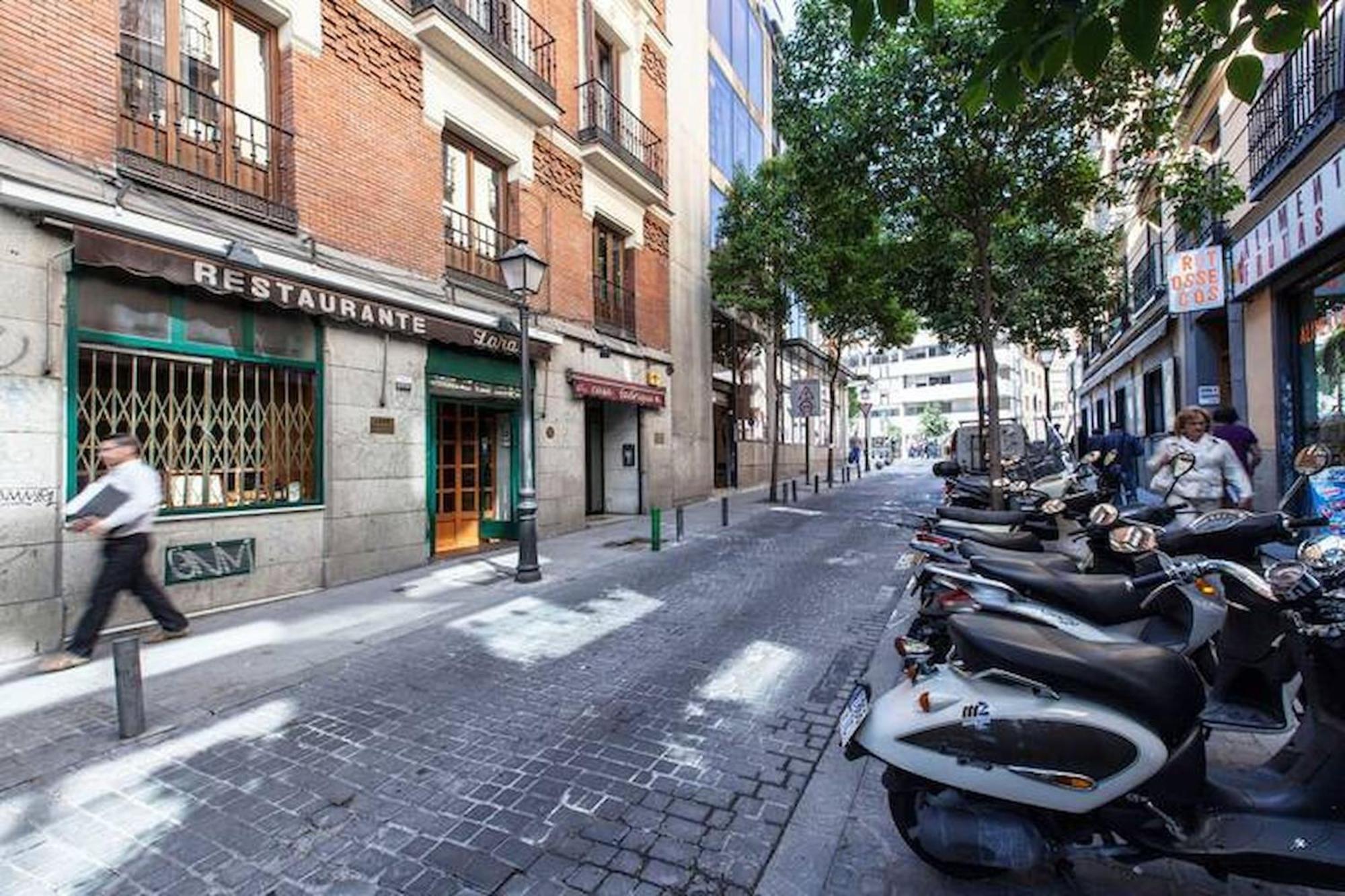 Apartamentos Day Madrid San Antonio Centro Gran Via Sol Malasana Eksteriør billede