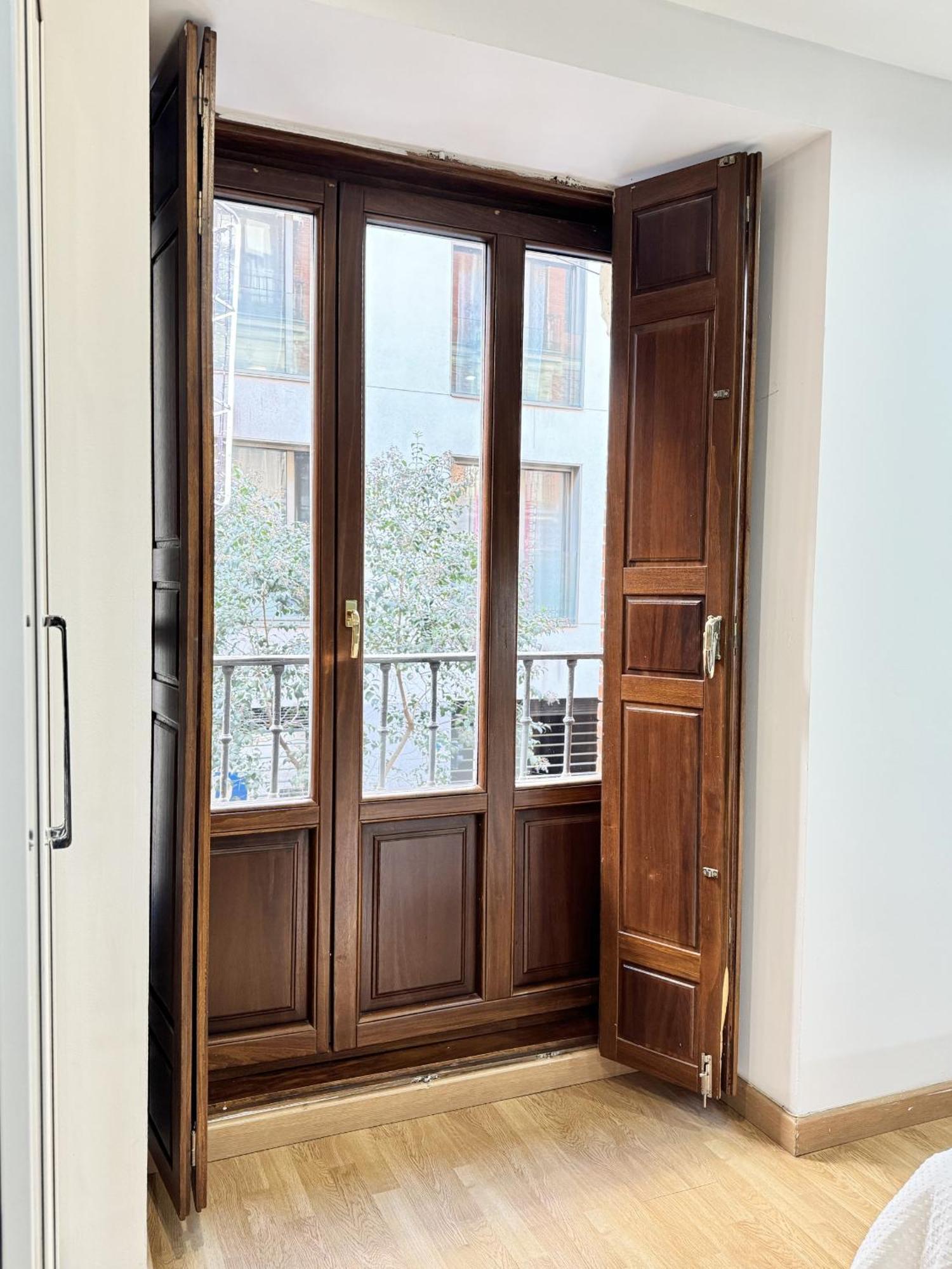 Apartamentos Day Madrid San Antonio Centro Gran Via Sol Malasana Eksteriør billede