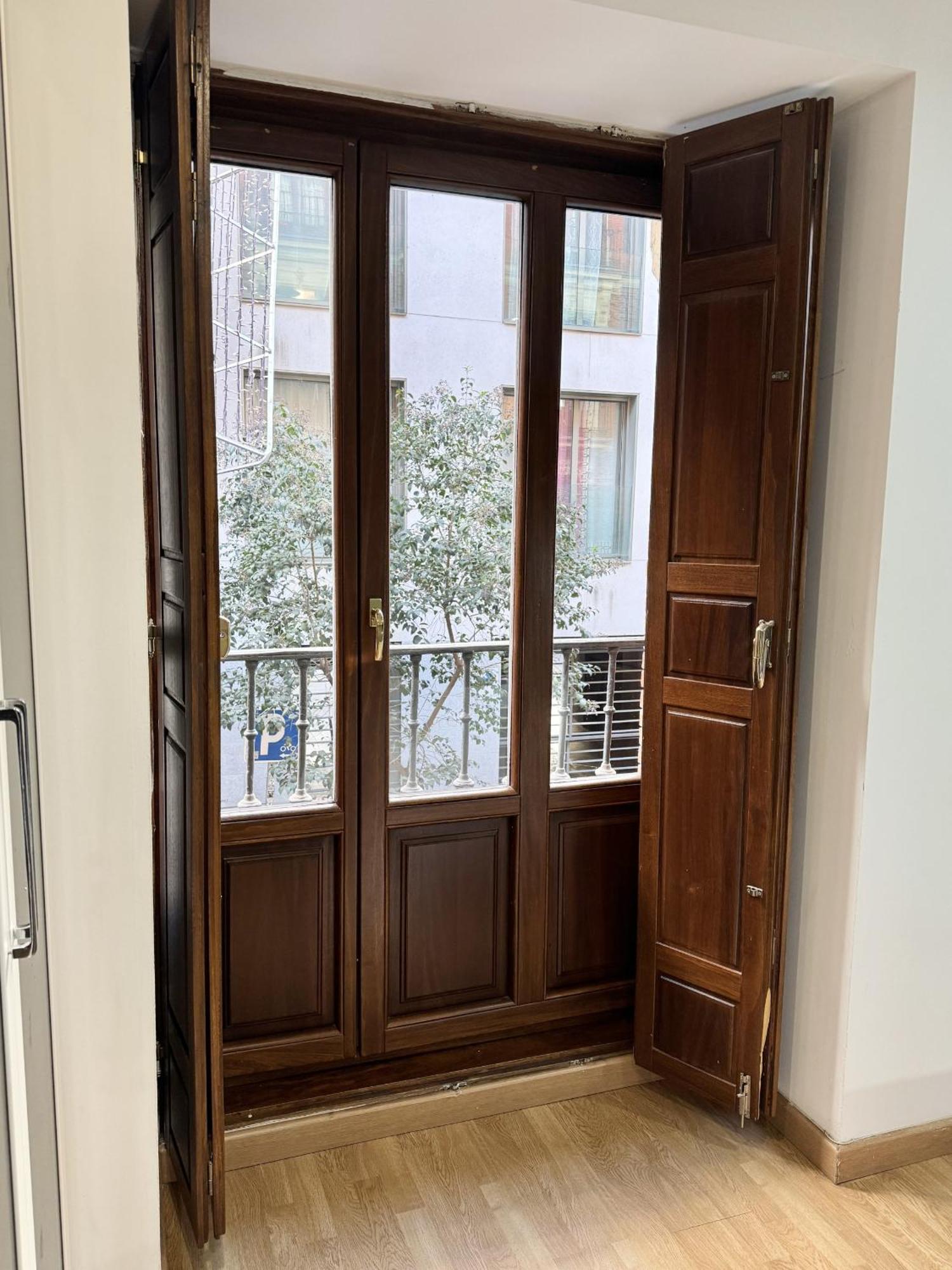 Apartamentos Day Madrid San Antonio Centro Gran Via Sol Malasana Eksteriør billede
