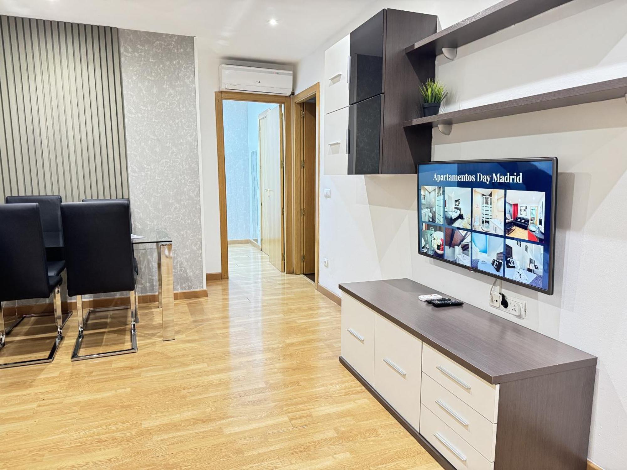 Apartamentos Day Madrid San Antonio Centro Gran Via Sol Malasana Eksteriør billede